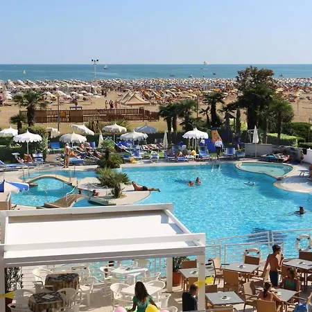 Majestic Beach Hotel&Wellness-2