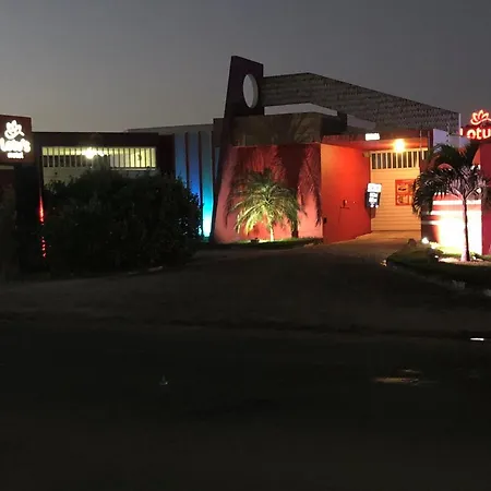 Lotu'S Motel-3