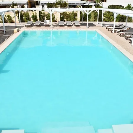 Toto Residence-2