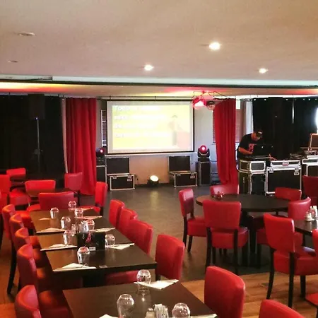 Hotellerie Des Jardins D'Honvault-3