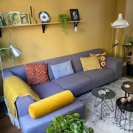 Juuls B&B-2