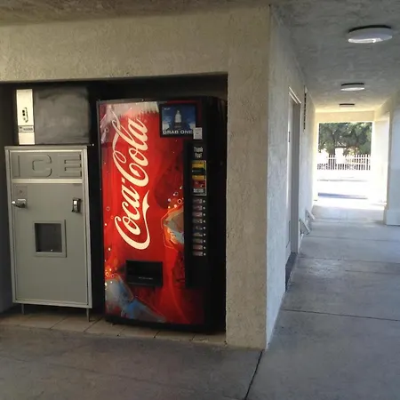 Motel 6 Hemet-3