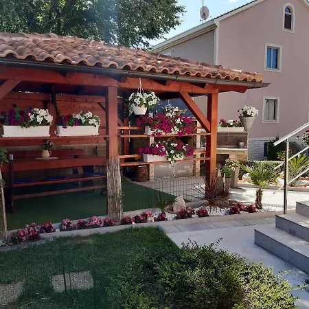 Guest House Sonja-2