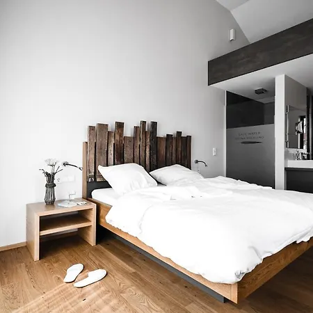 Landhotel&Weingut Espenhof-3