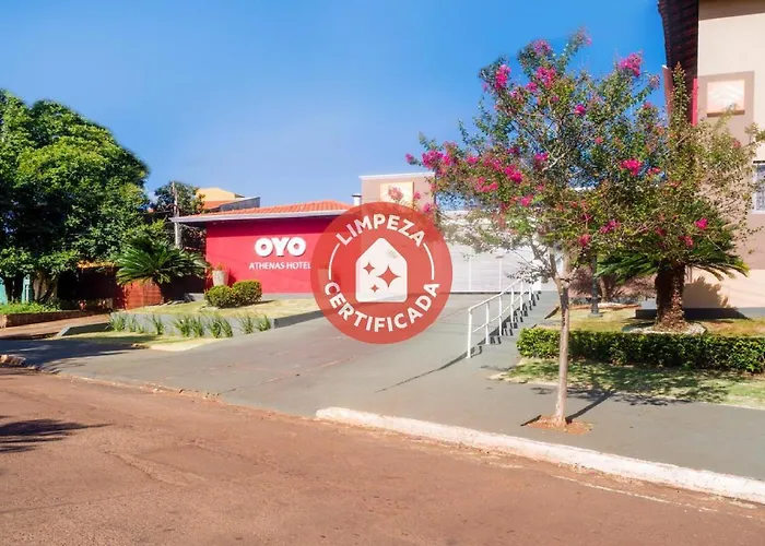 Oyo Athenas Apart Hotel