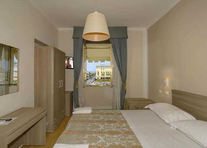 Hotel La Pace Viareggio