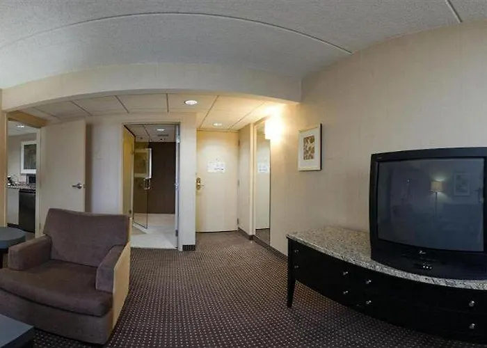 Holiday Inn Express Chicago-Palatine/North Arlington Heights