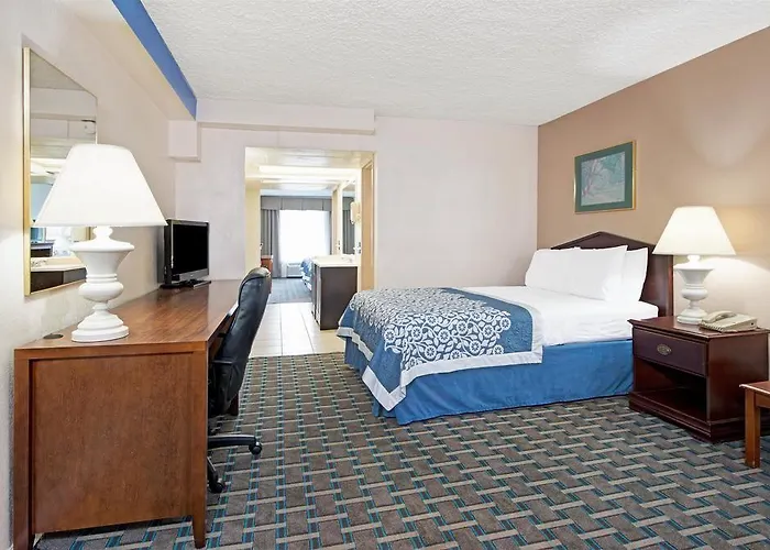 Days Inn By Wyndham St. Louis Lindbergh Boulevard