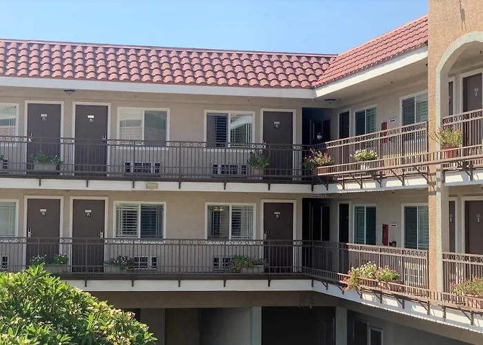 Days Inn By Wyndham Alhambra Ca