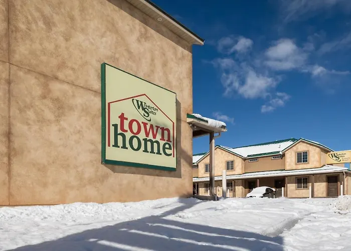 Duchesne Hotels