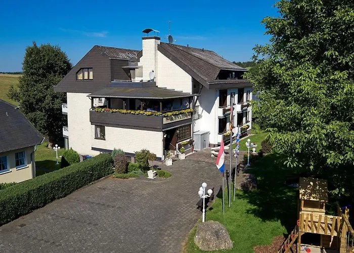 Hotels in Lutzerath