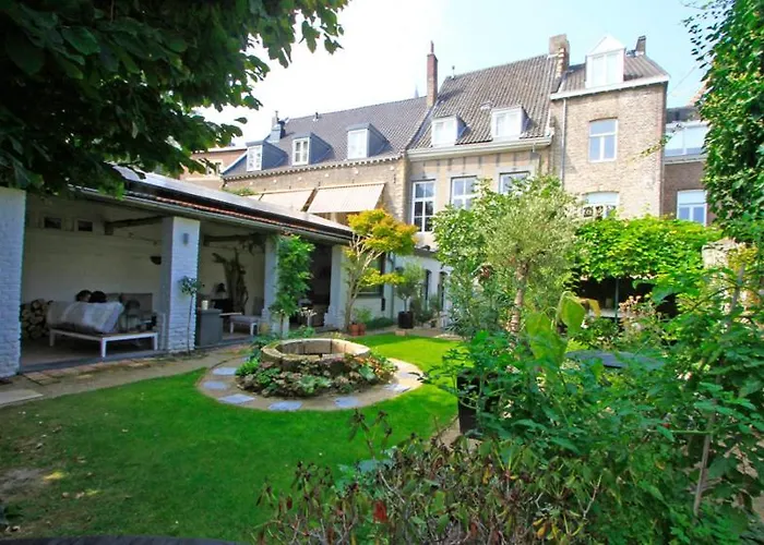 Bed&breakfast in monumental house maastricht centre