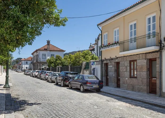 Ana'S Houses Guimarães