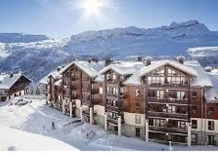 Flaine Prime Ski In, Ski Out Apartment