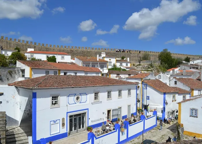 Casa Coloridos Acomodação com café da manhã Óbidos