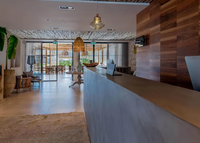 Cumeja Beach Club & Hotel Baia Domizia