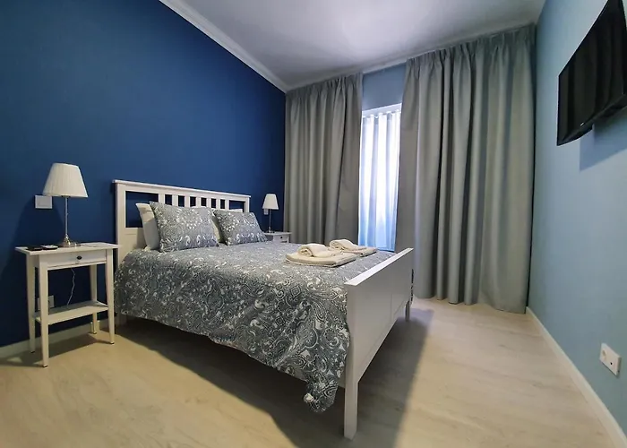 Inn Faro - Casa Amarela - Guest House