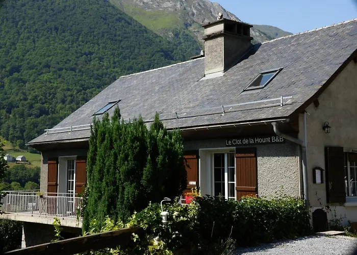 Le Clot De La Hount