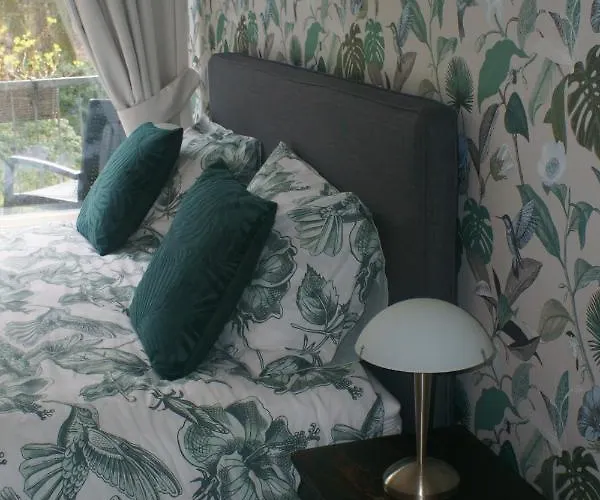 De Rode Beuk Bed and Breakfast Wassenaar