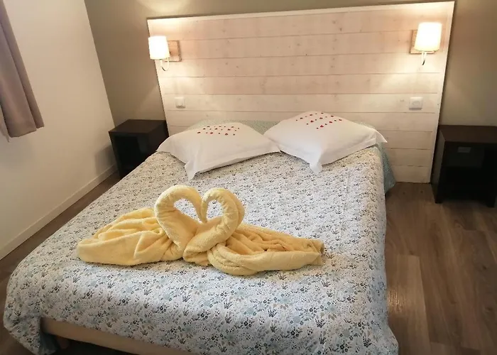 Le FleurHon 11 d'Honfleur, T2 en Résidence avec Piscine, WIFI et Parking gratuits Équemauville