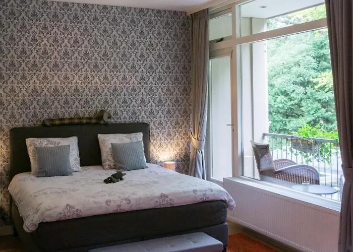 De Rode Beuk Bed and Breakfast Wassenaar
