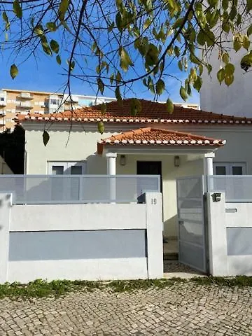 Getwet Surfcamp Acomodação com café da manhã Costa da Caparica
