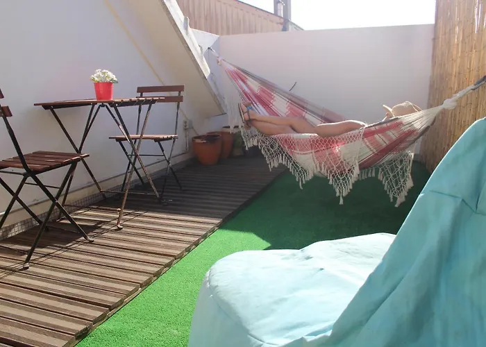 Watermark Surf House Espinho 