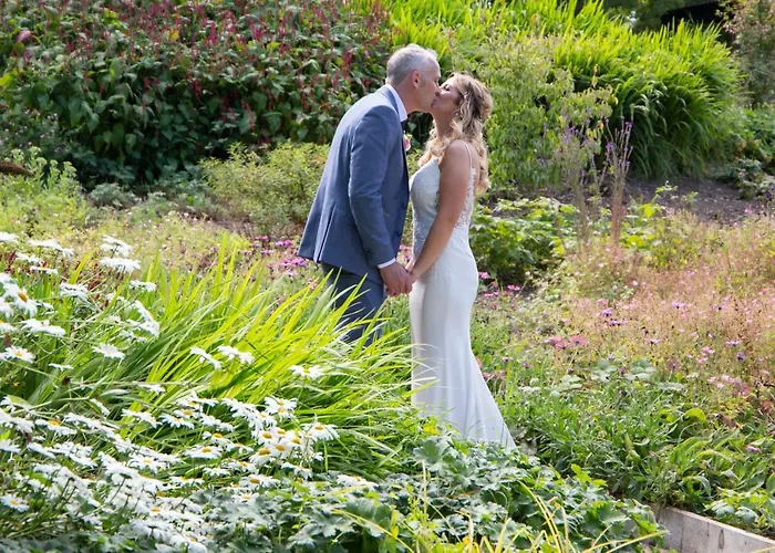 Newcastle Emlyn Hotels