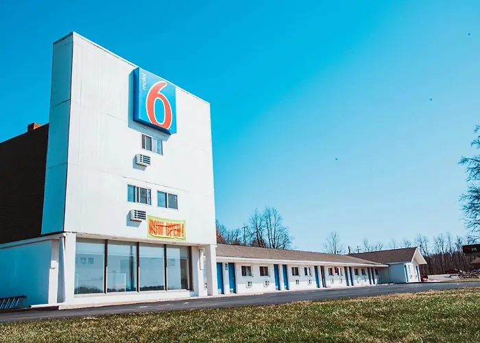 Motel 6 Bellville, Oh