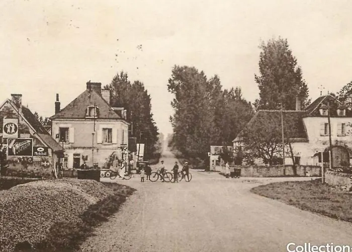 Hôtels à Azay-le-Ferron