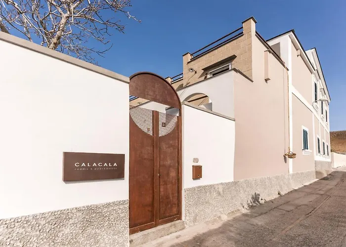 Cala Cala Rooms,Restaurant & Farm Experience Procida