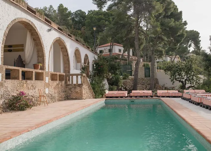Villa Dora (Adults Only)
