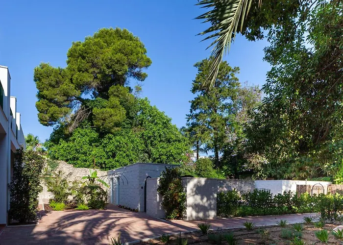 Hoteles en Beniarbeig