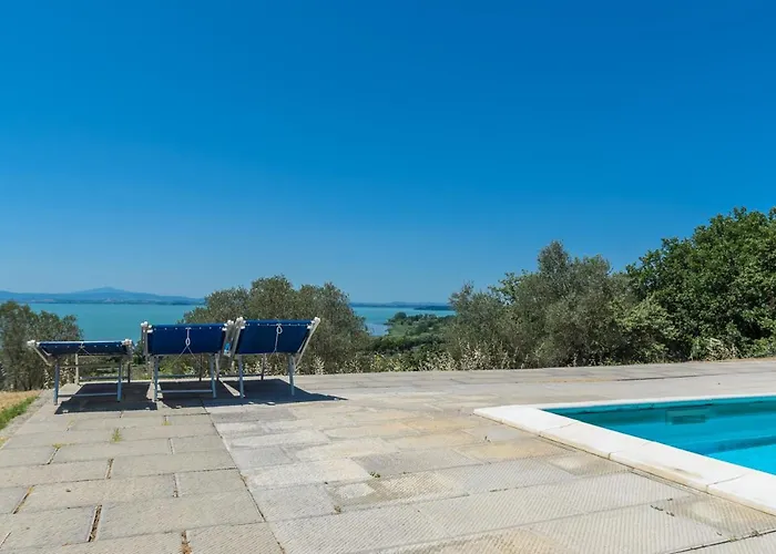 PoloTuristicoUmbria Rustico con Piscina Vista Lago Passignano sul Trasimeno