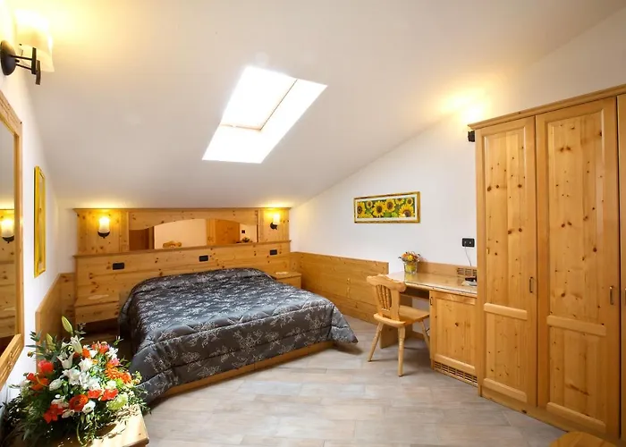 Lavis Hotels