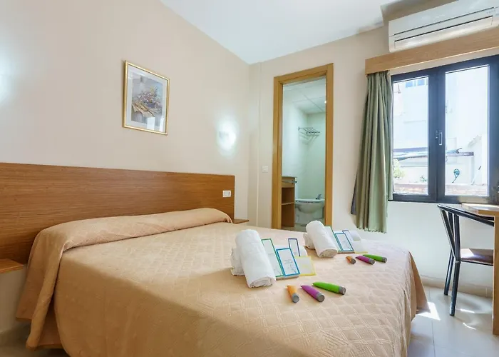 Hostal Costabella Powered By Faro Homes Fuengirola