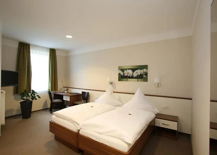 Hotels in Steinberg am See