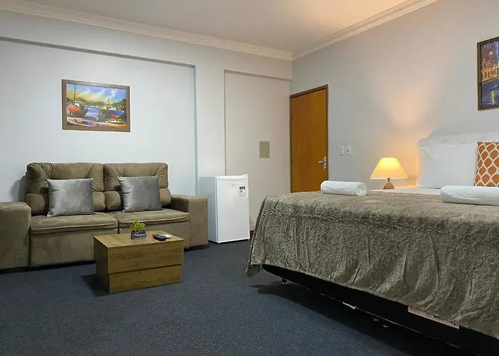 Quarto Luxo Silver