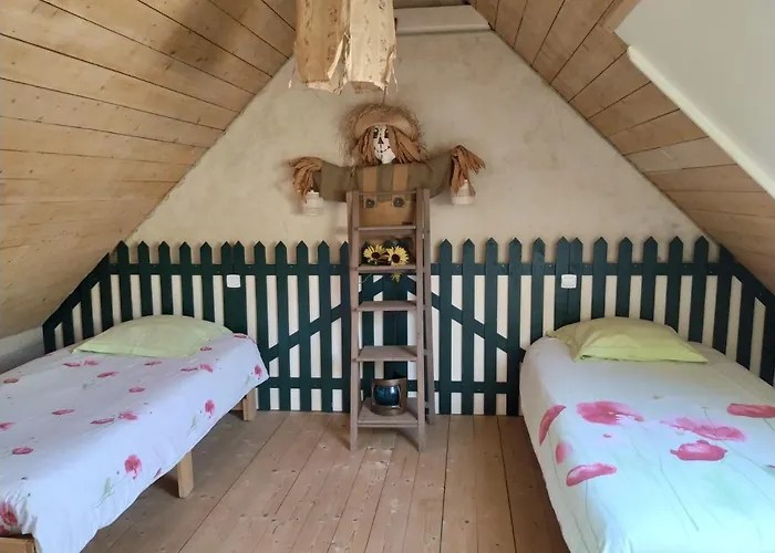 Kastell Dinn Suite Familiale Mamm Gozh 2 Chambres Et Sbd Pour 4 Pers, Cuisine Et Salon Partages
