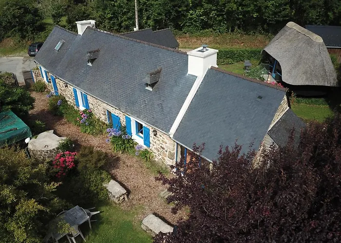 Kastell Dinn Suite Familiale Mamm Gozh 2 Chambres Et Sbd Pour 4 Pers, Cuisine Et Salon Partages
