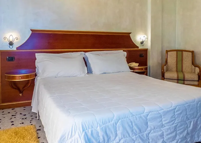 Fermo Hotels