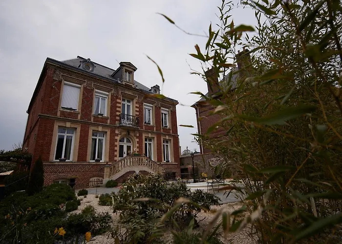 Hotel L'Antre de Gadag à Forges-les-Eaux