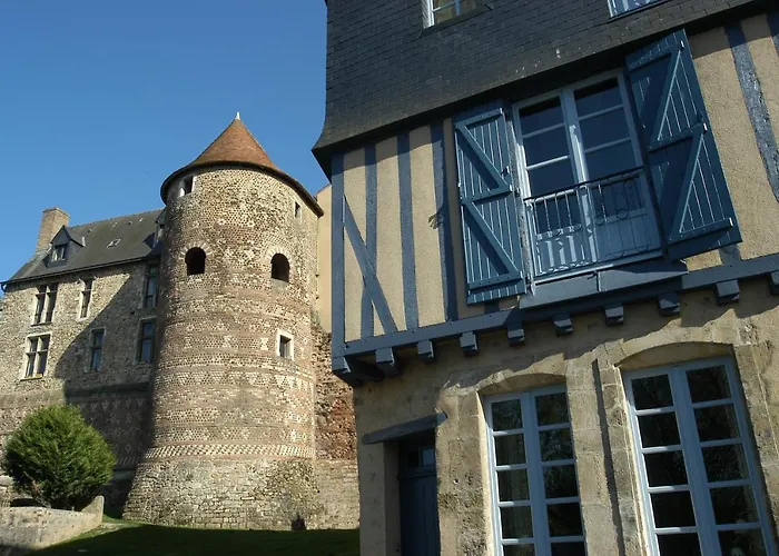Chambre d'hôtes de Verdigné Piscine chauffée Parking Wifi Le Mans