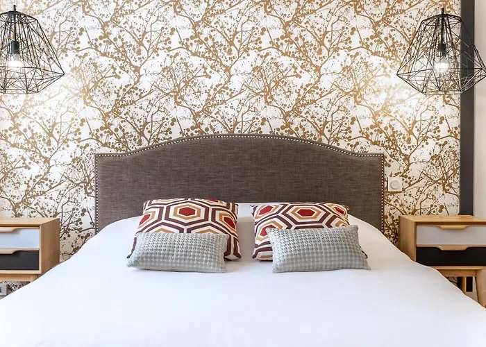 Loudun Hotels