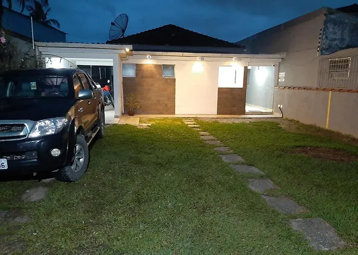 Pousada Praia Cia, Piscina, Centro, Estacionamento, WIFI, Saída até as 16h Bertioga
