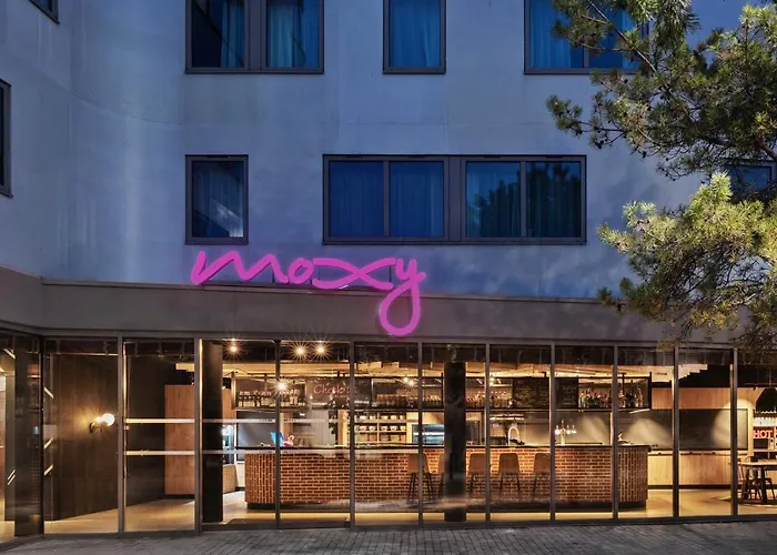 Moxy Amiens Hotel