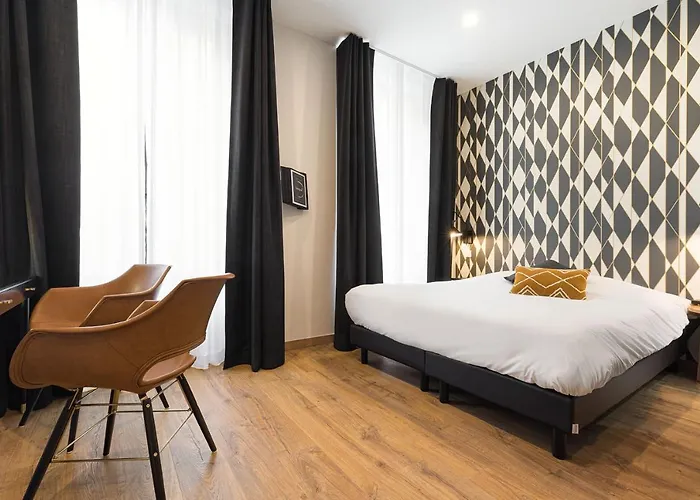 Legend Majestic - Parking Prive Gratuit- Climatisation - Gare - Centre Ville Mâcon