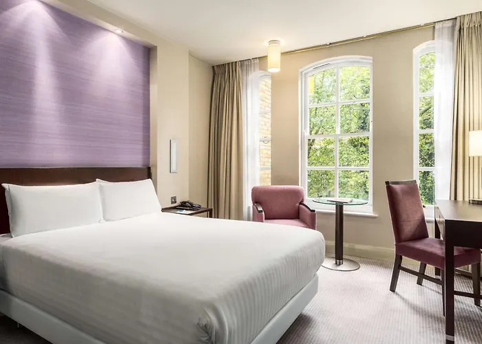 Nh London Kensington Hotel
