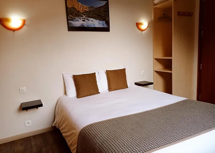 Pierrefitte-Nestalas Hotels
