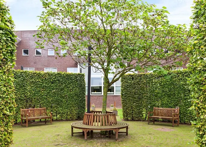 Nh Waalwijk Hotel